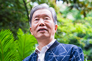 幼兒文學：獲獎作品《蒲公英嫁女兒》作者：李少白         獲獎感言　　童謠是祖先的聲音，是天籟、是瑰寶，可當今童謠卻面臨著半老不新的困惑。社會不同了，童謠之樹也應長出新綠。作為兒童文學作家，我感到有一種責任，有一種沖動，要讓童謠在盛世中亮出她春鳥般的清音。