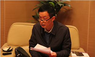 評(píng)論家李國(guó)平