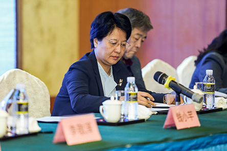 海南省委常委、宣傳部部長(zhǎng)肖鶯子致辭