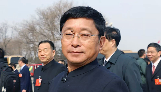 阿來代表：文學(xué)有一個(gè)很大的責(zé)任，就是同情