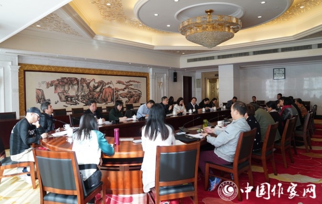 第六屆全國少數(shù)民族文學(xué)創(chuàng)作會(huì)議分組討論