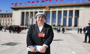 全國(guó)人大代表、“拇指作家”馬慧娟