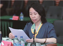 劉瓊：《講話》的立場、態(tài)度和文藝觀“為什么人的問題，是一個根本的問題，原則的問題”“必須明確地徹底地解決它”。[詳細(xì)]