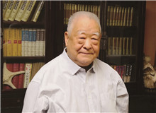 【徐懷中】	汪守德丨《以一顆真正的文學(xué)之心寫作》；	董夏青青丨《<牽風(fēng)記>：“回返未來”的美學(xué)呼喚》。