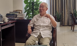 江蘇作家王峰采訪中國(guó)工程院院士張光義