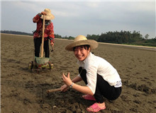 三生三笑：現(xiàn)實(shí)題材，莫在空中起樓閣“我曾經(jīng)加入過(guò)某某行當(dāng)，現(xiàn)在想要寫(xiě)一段那樣的經(jīng)歷，是不是就能夠大火？”[詳細(xì)]