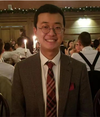 劉洋，南京大學英語系牛津大學英語系聯(lián)合培養(yǎng)博士，現(xiàn)任南京大學英語系助理研究員。主要研究方向為早期現(xiàn)代英國文學和現(xiàn)實主義文學。