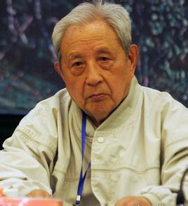 C:\Users\zjw-x270-czy\Desktop\20個(gè)中國(guó)老人-給曉晨姐\袁鷹.jpg