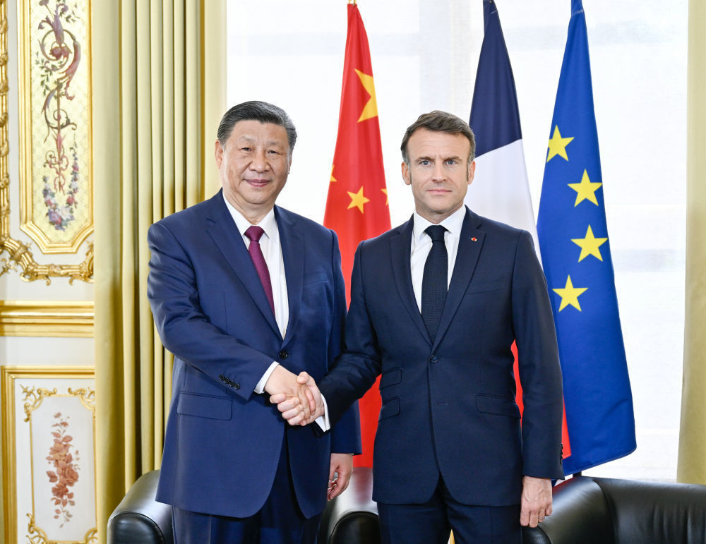 當?shù)貢r間5月6日下午，國家主席習近平在巴黎愛麗舍宮同法國總統(tǒng)馬克龍舉行會談。新華社記者 殷博古 攝