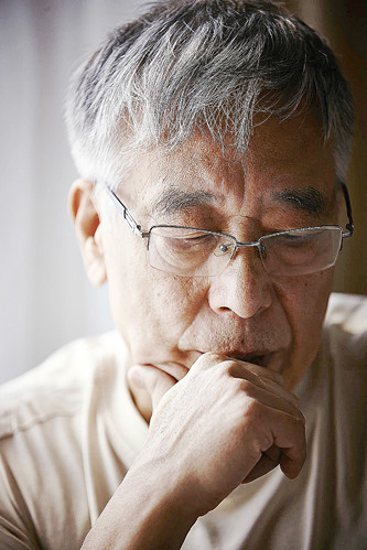王晉康，科幻作家、高級工程師。代表作有長篇小說《類人》《蟻生》，短篇小說集《替天行道》《生命之歌》《豹》等。代表作《水星播種》入圍2024年雨果獎最佳長中篇小說。