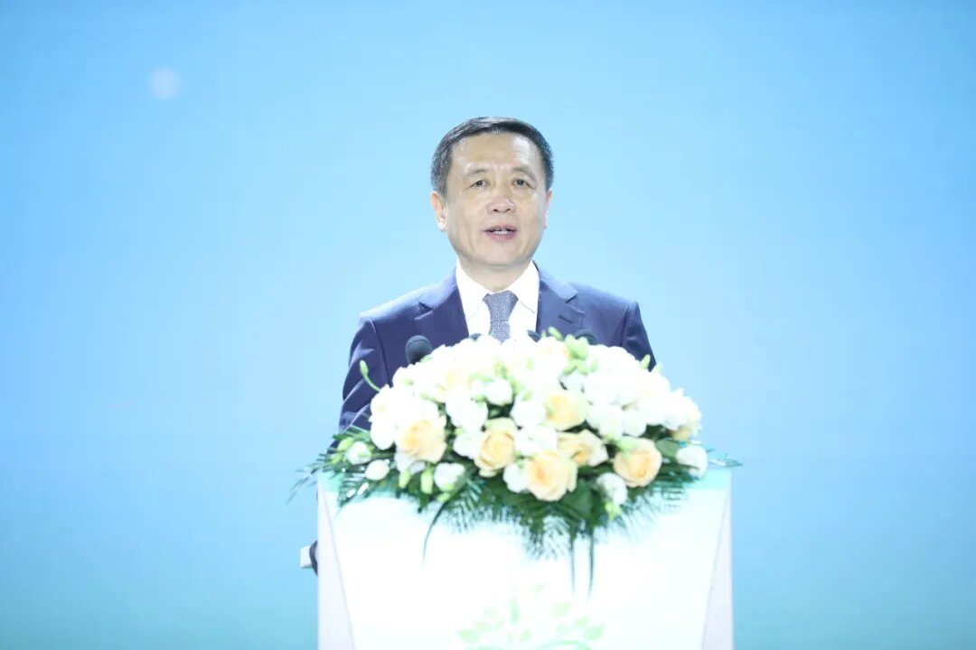 中國作協(xié)黨組書記、副主席張宏森致辭