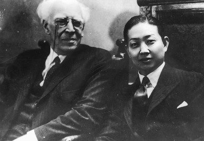 圖為梅蘭芳與斯坦尼斯拉夫斯基合影。本報(bào)記者 韓業(yè)庭攝/光明圖片