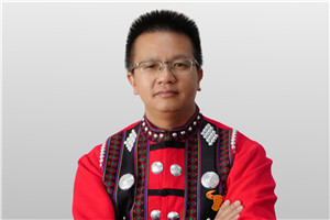 詩(shī)歌獎(jiǎng)：《空山寂》作者：張偉鋒（佤族）         獲獎(jiǎng)感言我的詩(shī)集《空山寂》獲得第十三屆全國(guó)少數(shù)民族文學(xué)創(chuàng)作駿馬獎(jiǎng)，對(duì)我個(gè)人、對(duì)佤族的文學(xué)創(chuàng)作而言，是一種鼓勵(lì)，更是一種鞭策。在我之前有董秀英、袁智中、聶勒、伊蒙紅木等四位佤族作家獲過駿馬獎(jiǎng)。作為一個(gè)20世紀(jì)80年代出生的佤族詩(shī)人，我在橫向的觀察和縱向的人生經(jīng)歷之后，抵達(dá)了當(dāng)今、當(dāng)下的生活語(yǔ)境……