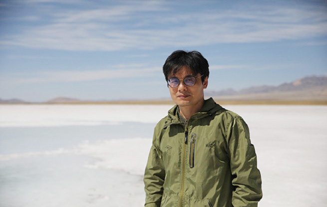 短長書 | 《無雨燒茶》：雨中煙火慢，小城茶事深