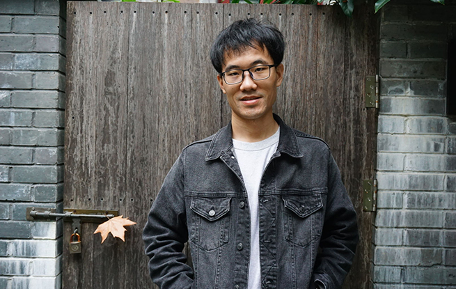 “新浪潮”訪談 | 陳小手：造一座真實(shí)的海市蜃樓
