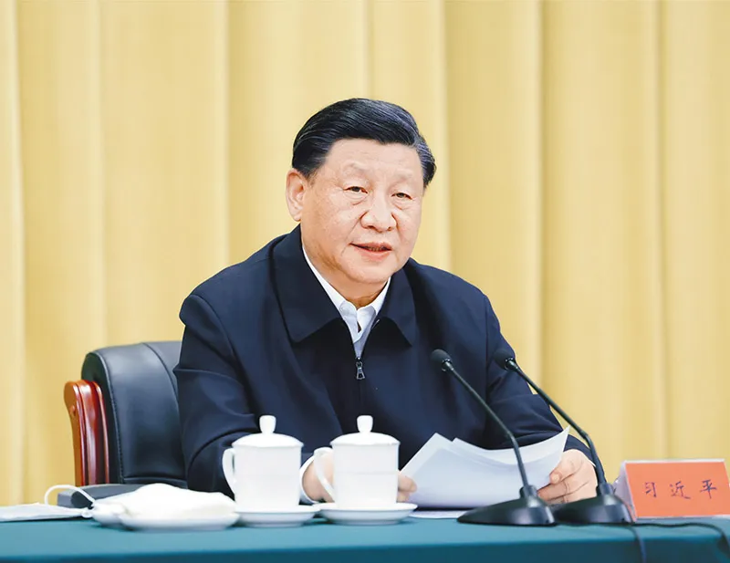 2023年6月2日，中共中央總書(shū)記、國(guó)家主席、中央軍委主席習(xí)近平在北京出席文化傳承發(fā)展座談會(huì)并發(fā)表重要講話。 新華社記者 鞠鵬/攝