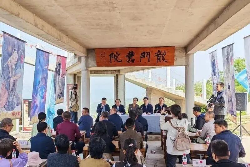 “文學晉行時”走進河津市龍門書院